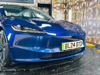 Tesla Model 3 (Dual Motor) Long Range Auto 4WDE 4dr
