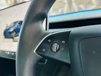 Tesla Model 3 (Dual Motor) Long Range Auto 4WDE 4dr