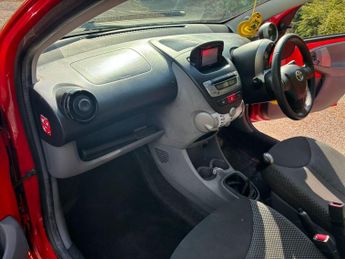 Toyota AYGO 1.0 VVT-i Go Euro 5 5dr