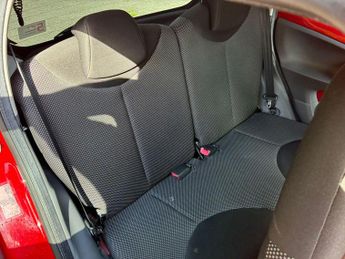 Toyota AYGO 1.0 VVT-i Go Euro 5 5dr