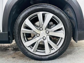 Peugeot 2008 1.5 BlueHDi Allure EAT Euro 6 (s/s) 5dr