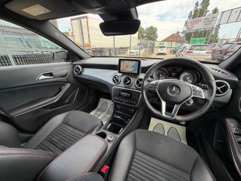 Mercedes-Benz GLA 2.1 GLA220 CDI AMG Line 7G-DCT 4MATIC Euro 6 (s/s) 5dr
