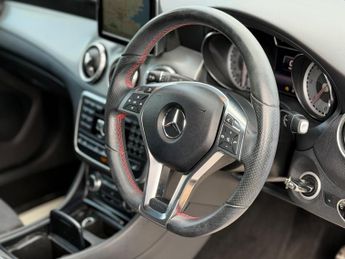 Mercedes-Benz GLA 2.1 GLA220 CDI AMG Line 7G-DCT 4MATIC Euro 6 (s/s) 5dr
