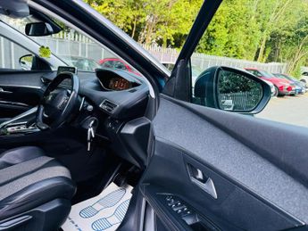 Peugeot 5008 1.2 PureTech Allure EAT Euro 6 (s/s) 5dr