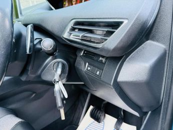 Peugeot 5008 1.2 PureTech Allure EAT Euro 6 (s/s) 5dr