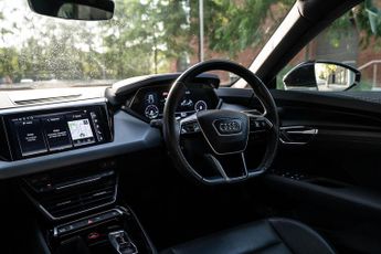 Audi e-tron GT 93.4kWh Auto quattro 4dr
