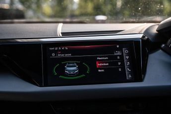 Audi e-tron GT 93.4kWh Auto quattro 4dr