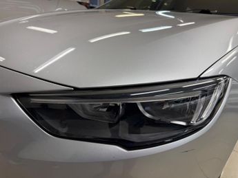 Vauxhall Insignia 1.6 Turbo D ecoTEC Design Nav Sports Tourer Auto Euro 6 (s/s) 5d