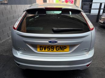 Ford Focus 1.6 Zetec 5dr