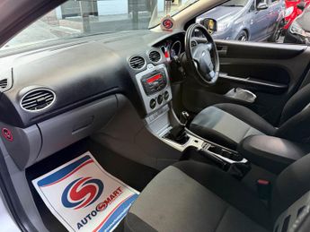 Ford Focus 1.6 Zetec 5dr