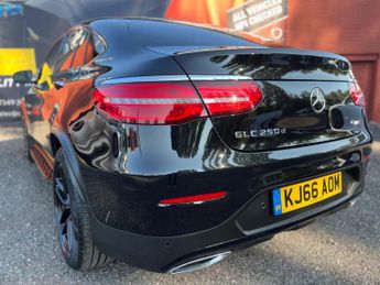 Mercedes-Benz GLC 2.1 GLC250d AMG Line (Premium Plus) Coupe G-Tronic 4MATIC Euro 6