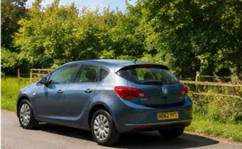 Vauxhall Astra 1.6 16v Exclusiv Auto Euro 5 5dr