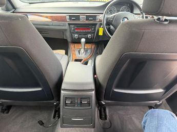 BMW 3 Series 2.0 320i SE Touring Auto Euro 4 5dr
