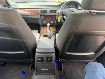 BMW 3 Series 2.0 320i SE Touring Auto Euro 4 5dr