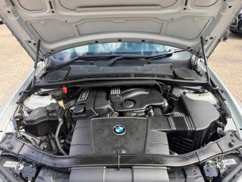 BMW 3 Series 2.0 320i SE Touring Auto Euro 4 5dr
