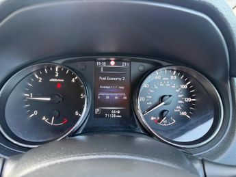 Nissan Qashqai 1.6 dCi Acenta XTRON 2WD Euro 5 (s/s) 5dr