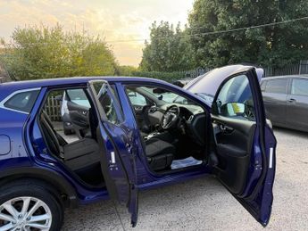 Nissan Qashqai 1.6 dCi Acenta XTRON 2WD Euro 5 (s/s) 5dr