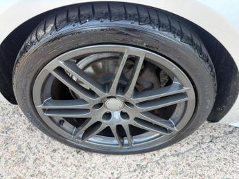 Audi A4 Avant 2.7 TDI S line Special Edition Multitronic Euro 4 5dr