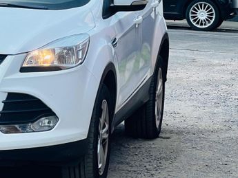 Ford Kuga 2.0 TDCi Zetec Powershift AWD Euro 6 (s/s) 5dr
