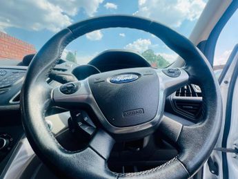 Ford Kuga 2.0 TDCi Zetec Powershift AWD Euro 6 (s/s) 5dr