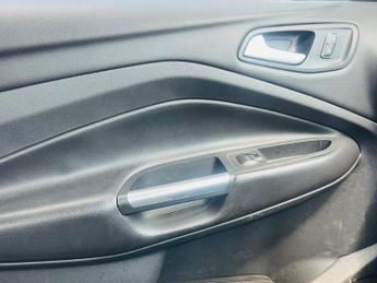 Ford Kuga 2.0 TDCi Zetec Powershift AWD Euro 6 (s/s) 5dr