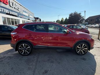Nissan Qashqai 1.2 DIG-T Tekna XTRON 2WD Euro 5 (s/s) 5dr