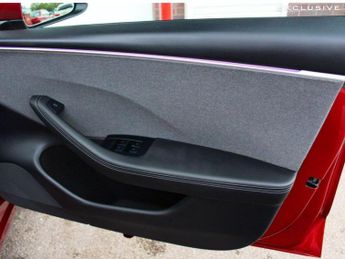 Tesla Model 3 Long Range Auto RWD 4dr