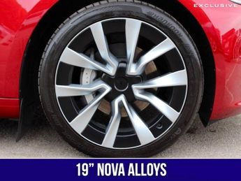 Tesla Model 3 Long Range Auto RWD 4dr