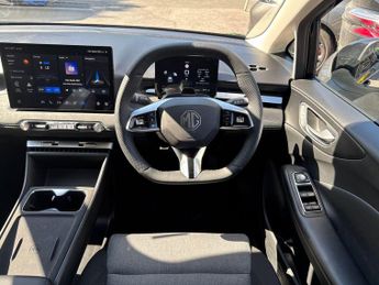 MG MG4 Urban 53.9kWh Premium Long Range Auto 5dr