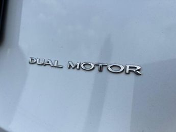 Tesla Model Y (Dual Motor) Long Range Auto 4WDE 5dr