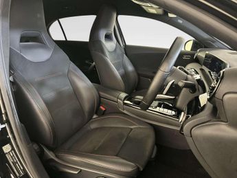Mercedes-Benz A Class 2.0 A200d AMG Line (Executive) Hatchback 5dr Diesel 8G-DCT Euro 