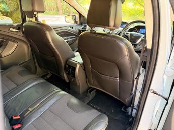 Ford Kuga 2.0 TDCi Titanium 2WD Euro 5 5dr