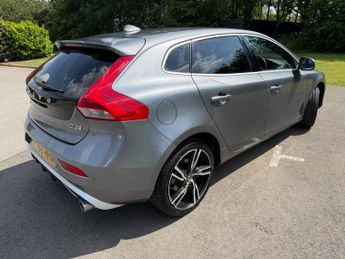 Volvo V40 2.0 D3 R-Design Pro Auto Euro 6 (s/s) 5dr