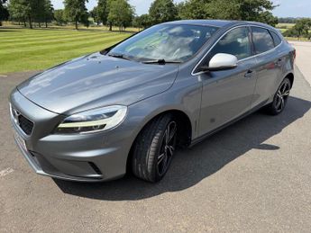 Volvo V40 2.0 D3 R-Design Pro Auto Euro 6 (s/s) 5dr