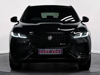 Jaguar F-PACE 2.0 D200 MHEV R-Dynamic Black SUV 5dr Diesel Auto AWD Euro 6 (s/