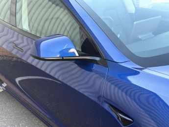 Tesla Model 3 Long Range Auto RWD 4dr
