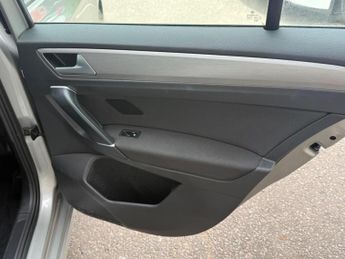 Volkswagen Golf SV 1.4 TSI BlueMotion Tech SE DSG Euro 6 (s/s) 5dr