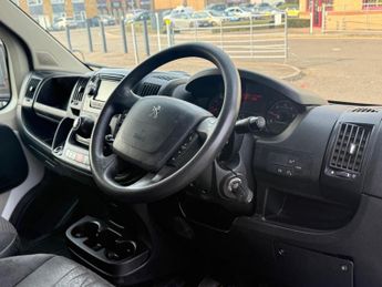Peugeot Boxer 2.0 BlueHDi 335 Professional L3 H2 Euro 6 5dr