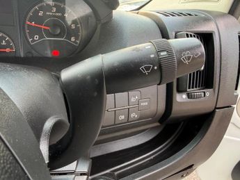 Peugeot Boxer 2.0 BlueHDi 335 Professional L3 H2 Euro 6 5dr