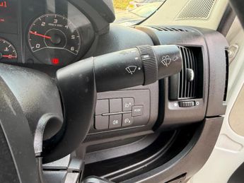 Peugeot Boxer 2.0 BlueHDi 335 Professional L3 H2 Euro 6 5dr