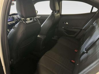 Vauxhall Mokka Electric 50kWh Ultimate SUV 5dr Electric Auto (136 ps)