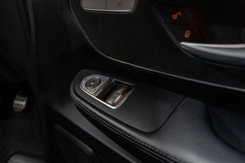 Mercedes-Benz V Class 2.2 V220d BlueTEC Sport G-Tronic+ Euro 6 (s/s) 5dr 8 Seat XLWB