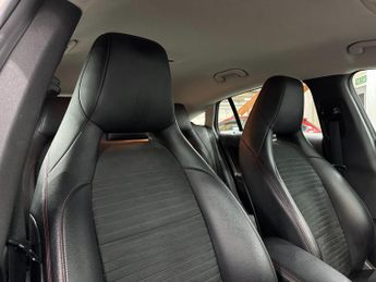 Mercedes-Benz CLA 1.6 CLA200 AMG Line Edition Shooting Brake 7G-DCT Euro 6 (s/s) 5