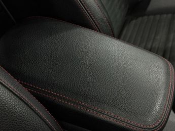 Mercedes-Benz CLA 1.6 CLA200 AMG Line Edition Shooting Brake 7G-DCT Euro 6 (s/s) 5