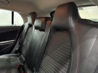 Mercedes-Benz CLA 1.6 CLA200 AMG Line Edition Shooting Brake 7G-DCT Euro 6 (s/s) 5