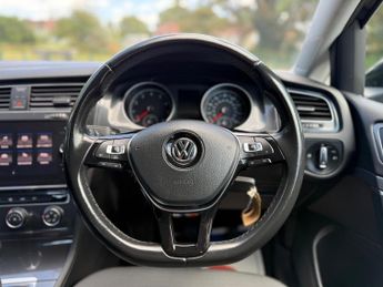 Volkswagen Golf 1.4 TSI BlueMotion Tech SE Nav DSG Euro 6 (s/s) 5dr