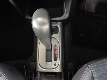 Nissan Note 1.6 16V Tekna Auto Euro 4 5dr