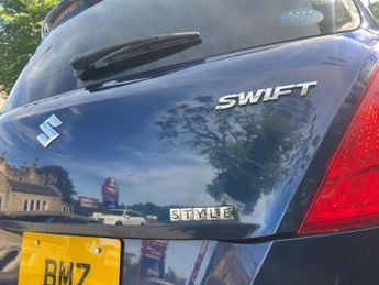 Suzuki Swift 1.2 Style SZ5 Automatic 5DR Euro 6