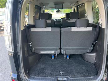 Nissan Serena 2.0 S-Hybrid Autec Rider Black Line Auto