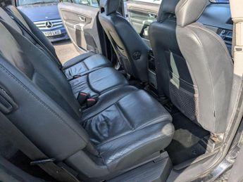 Volvo XC90 2.4 D5 SE Geartronic AWD 5dr